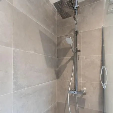 Rooftop - Leone - A 500m